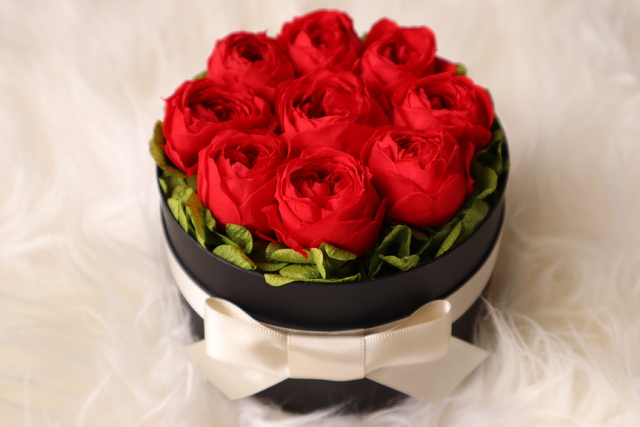 Nine Roses Box Flower Red