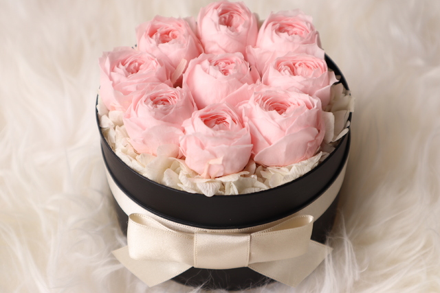 Nine Roses Box Flower Pink